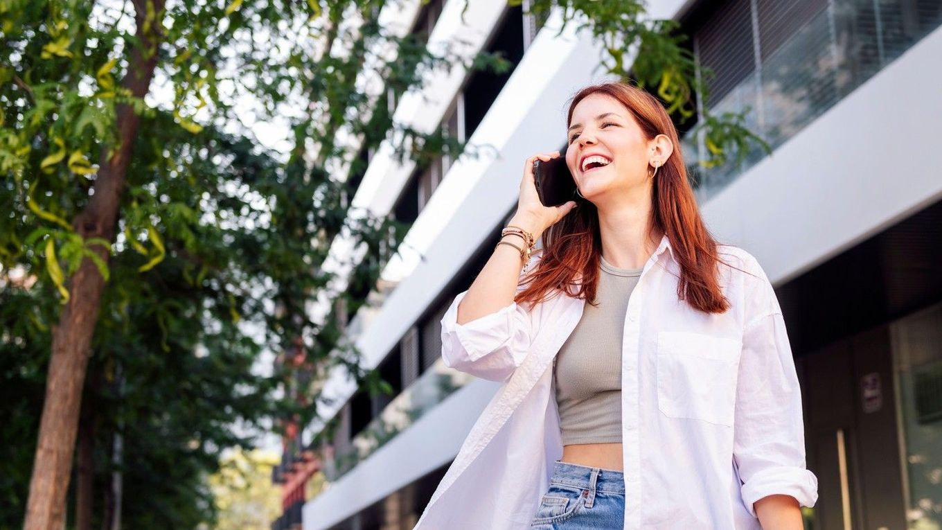 "Dlouhověkost není sprint, ale maraton," říká lékař. Lidi mají telefonovat při chůzi